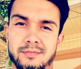 Rimmi Kenni, 28, Moscow