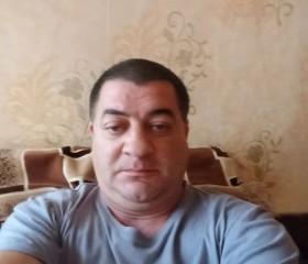 denis, 42, Chekhov