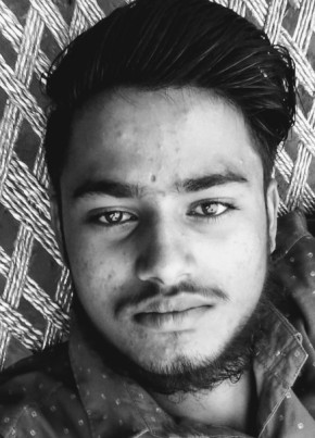 Sonu, 18, India, Agra