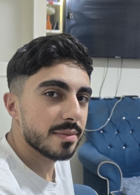 Ali из Gaziantep 18 лет