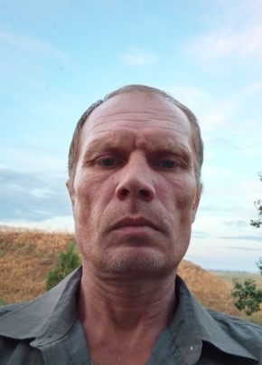 Виктор из Таганрога 46 лет