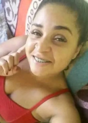 Flavia из Brasília 33 года