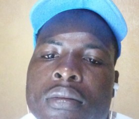Emmanuel konneh, 28, Buchanan