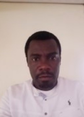 M.Mikenda , 43, République Gabonaise, Port-Gentil