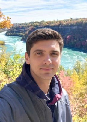 Vitaly из Edmonton 23 года