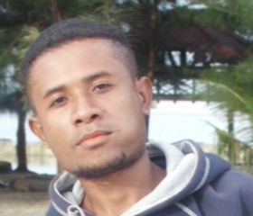 Chalvin, 36, Nabire