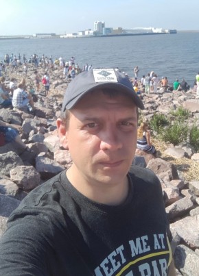 Денис из Твери 42 года