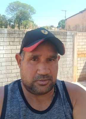 Fernando Alves из São Gotardo 31 год