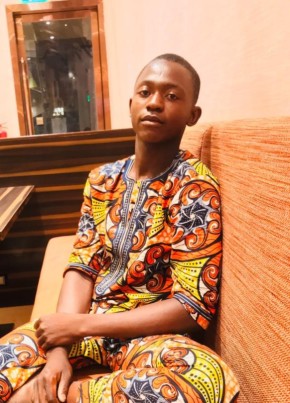 Malik, 18, Burkina Faso, Ouagadougou