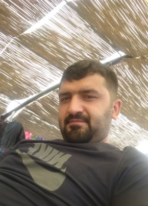 Baris Kasirka, 29, Türkiye Cumhuriyeti, Ankara