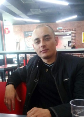 Сергей, 32, Россия, Тюмень
