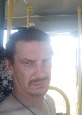 Александр из Батайска 51 год