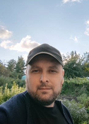 Руслан из Сарапула 44 года