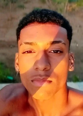 Luciano, 18, República Federativa do Brasil, Capanema