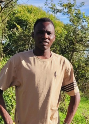 Erick, 27, Tanzania, Arusha