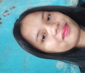Siti, 32, Bekasi