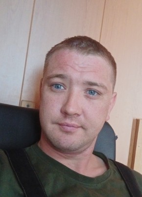Александр, 35, Россия, Покровск