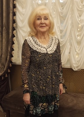Валентина из Кургана 74 года