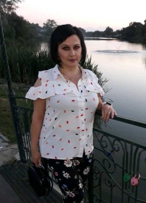 Елена, 37, Россия, Колпны