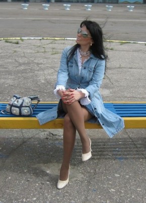 Людмила, 49, Россия, Псков