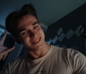 Arseniy, 18, Saint Petersburg