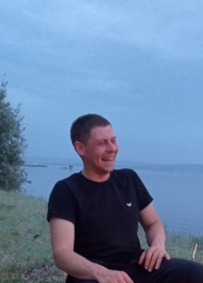 Андрей из Саратова 32 года