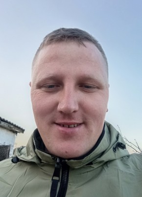 Александр из Мариуполи 33 года