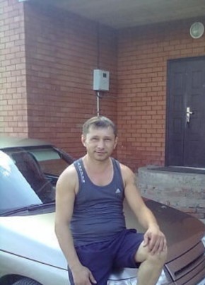 Василий Луганько из Успенское 46 лет
