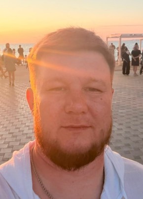 Денис из Виноградныя 33 года