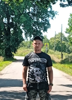 Денис из Калининграда 33 года