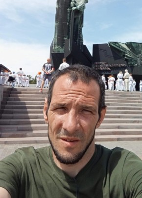 Степан из Донецка 36 лет