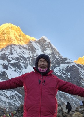 gurung bel из Kathmandu 63 года