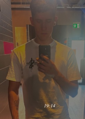 Viktor из Kreisfreie Stadt Aachen 24 года