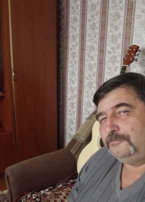 Геннадий, 68, Россия, Омск