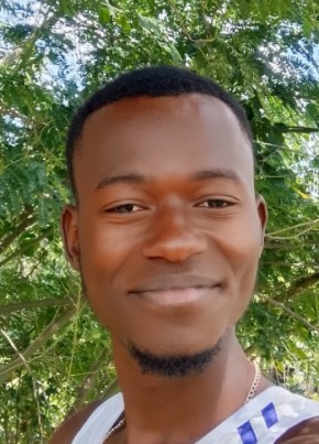 Christopher из Mubende 20 лет