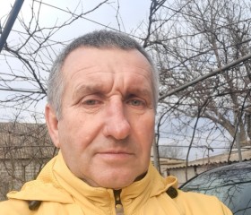 Стас, 64 года, Приморськ