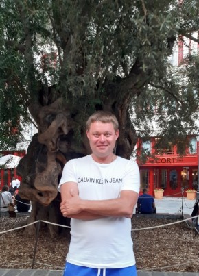 Влад из Воронежа 47 лет