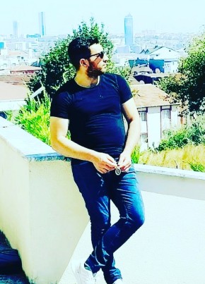 Ramazan, 27, Türkiye Cumhuriyeti, İstanbul