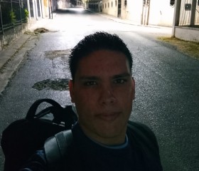 Joshua, 21, Caracas