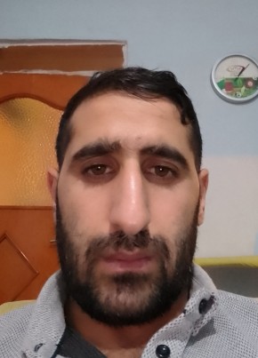Nazim, 36, Türkiye Cumhuriyeti, İstanbul