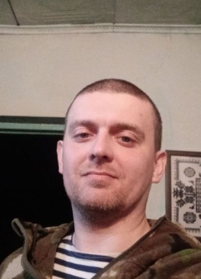 Антон из Курчатова 37 лет