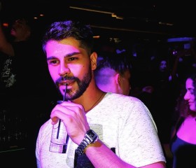 Nikos, 35, Irakleio