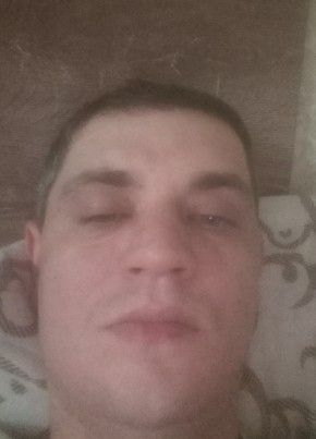 Александр, 40, Россия, Миллерово