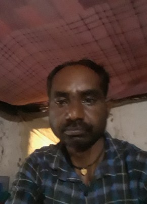 Dulesh Rajak, 37, India, Khairagarh Raj