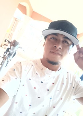 Orlando Hernánde, 27, República de Honduras, San Pedro Sula