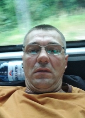 Дмитрий из Омска 49 лет