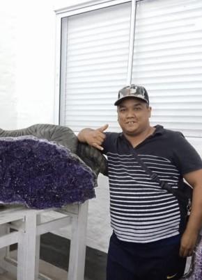 Gilberto Alves, 34, Argentina, Monte Caseros
