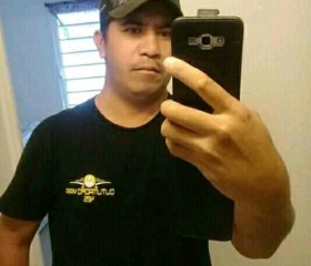 Steeve, 22, Papeete