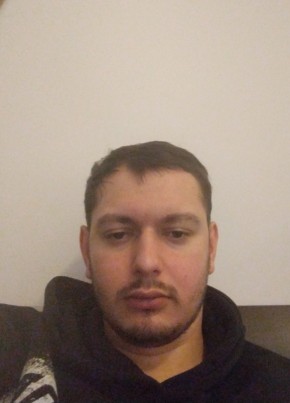Andrei, 25, Romania, Iași