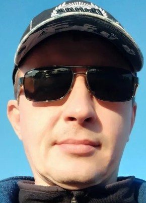 Владимир Крючков из Ванино 52 года